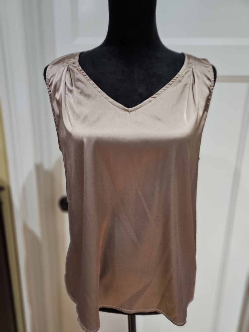 easel Taupe Satin V-Neck Sleeveless Top
